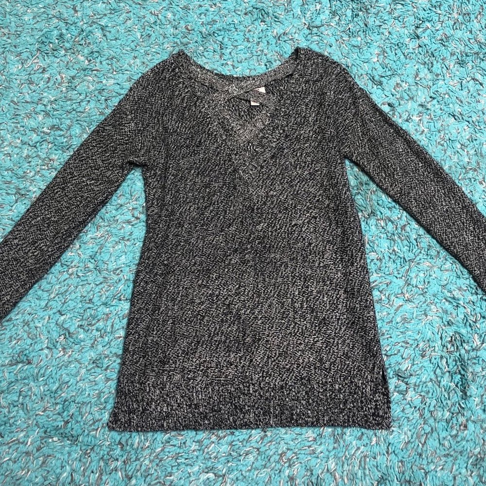 Arizona Jean Co. Gray Cross Sweater